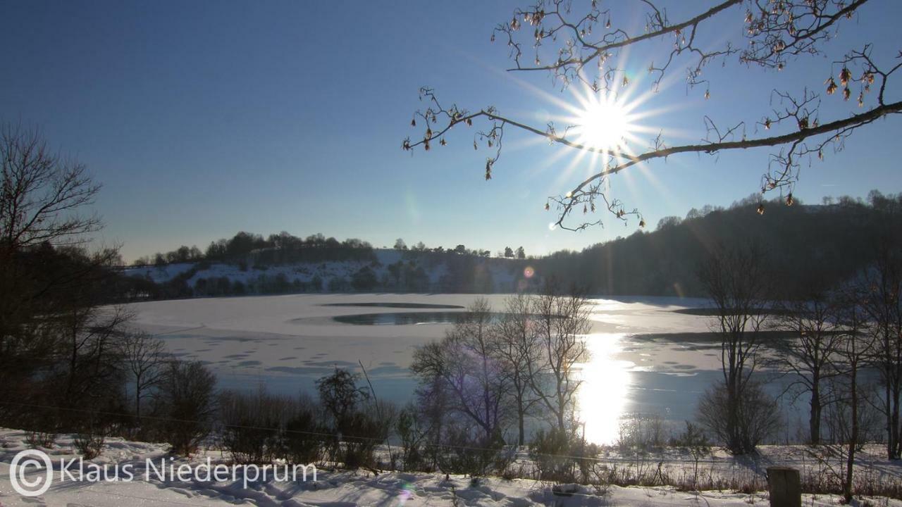 Ferienwohnung Welcome Mit Seeblick Schalkenmehren Exteriér fotografie